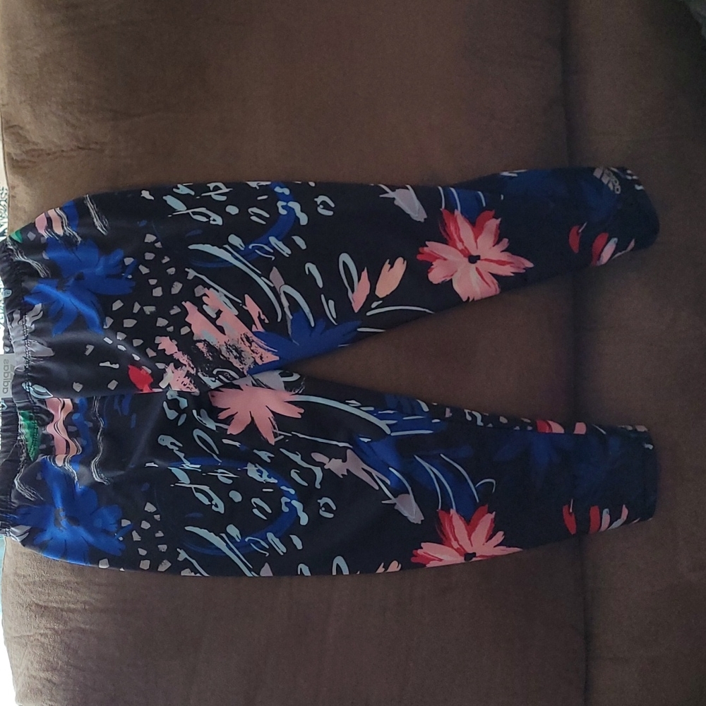 Girls capri leggings